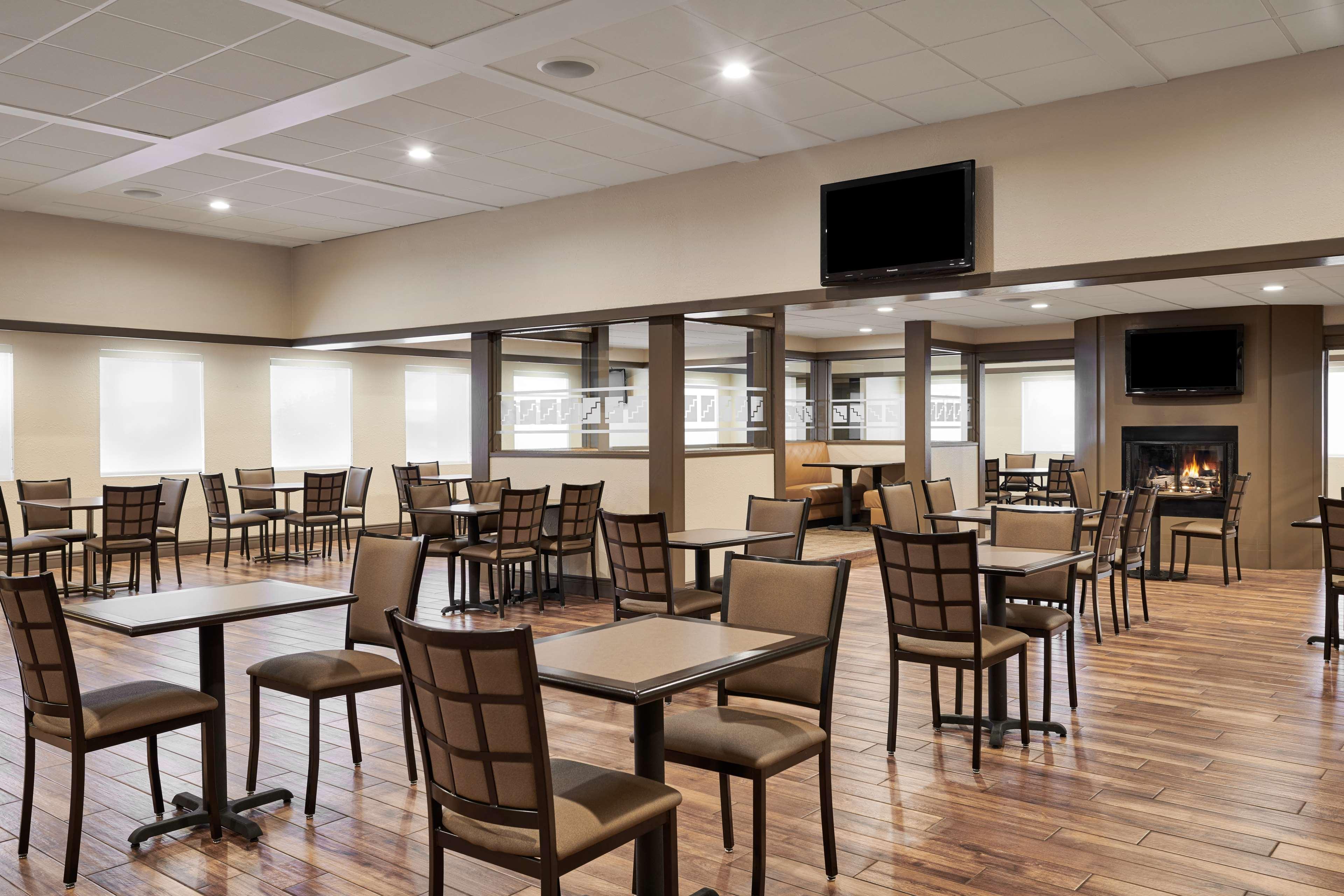 Best Western Plus Milwaukee Airport Hotel & Conference Center Exterior foto