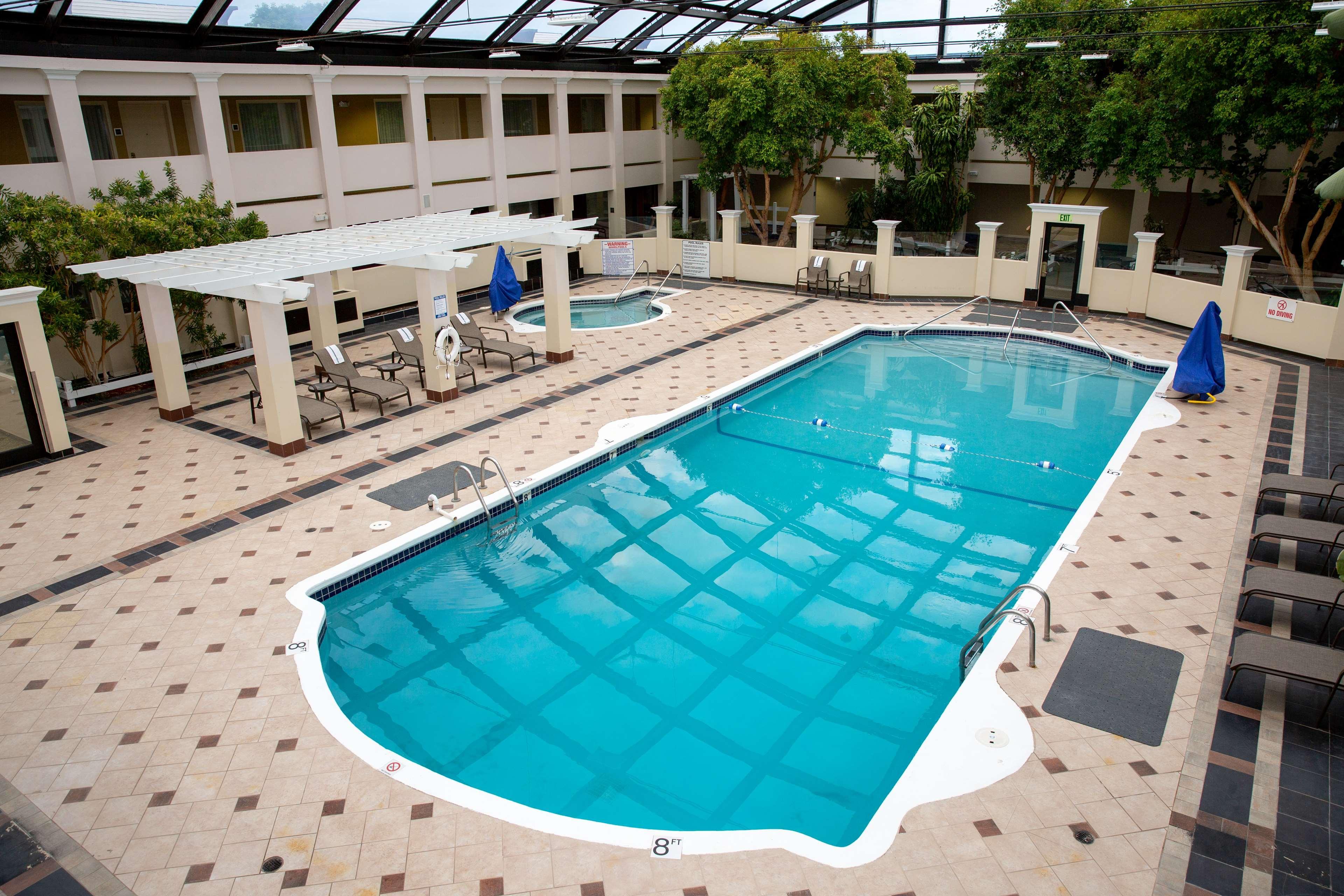 Best Western Plus Milwaukee Airport Hotel & Conference Center Exterior foto