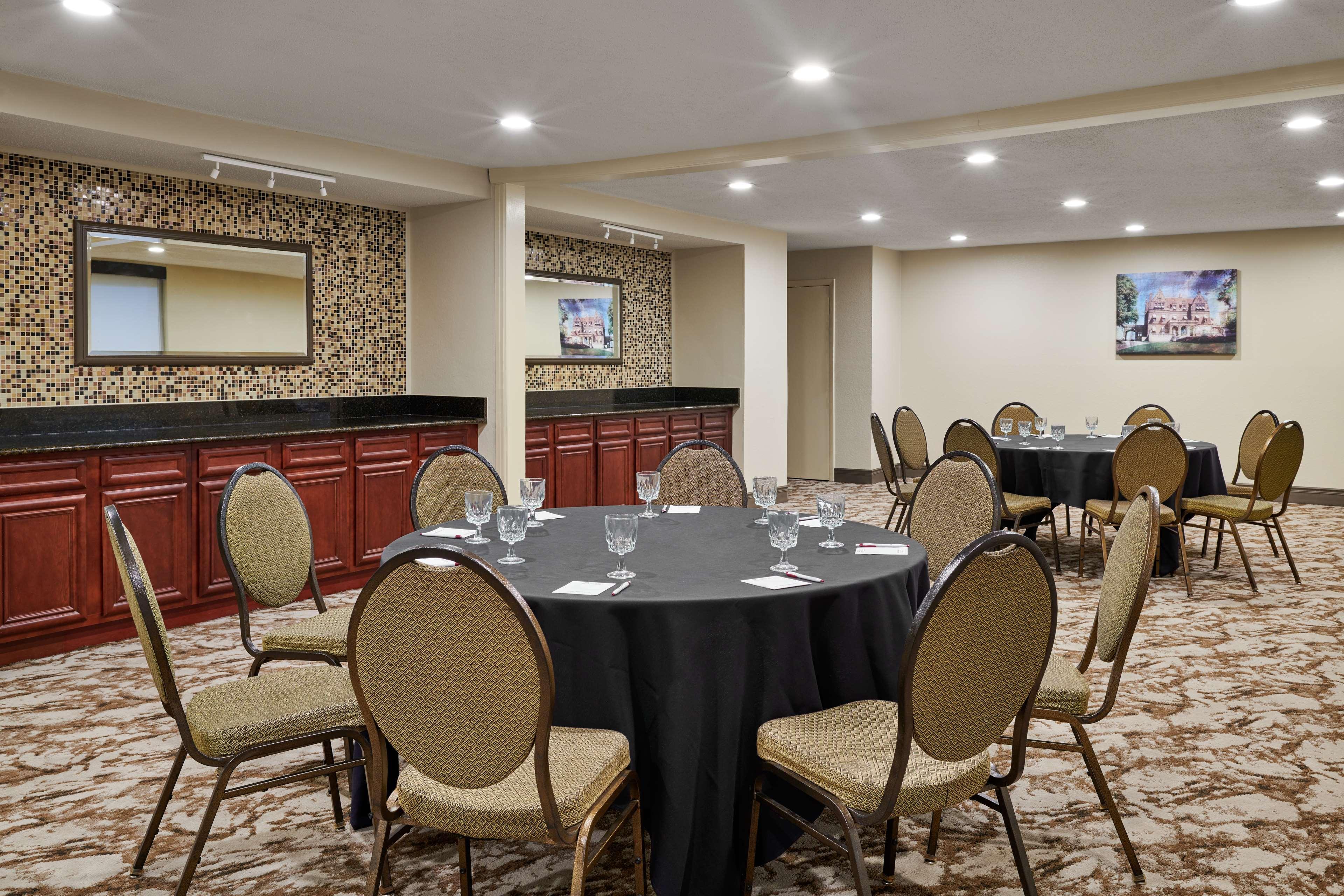 Best Western Plus Milwaukee Airport Hotel & Conference Center Exterior foto