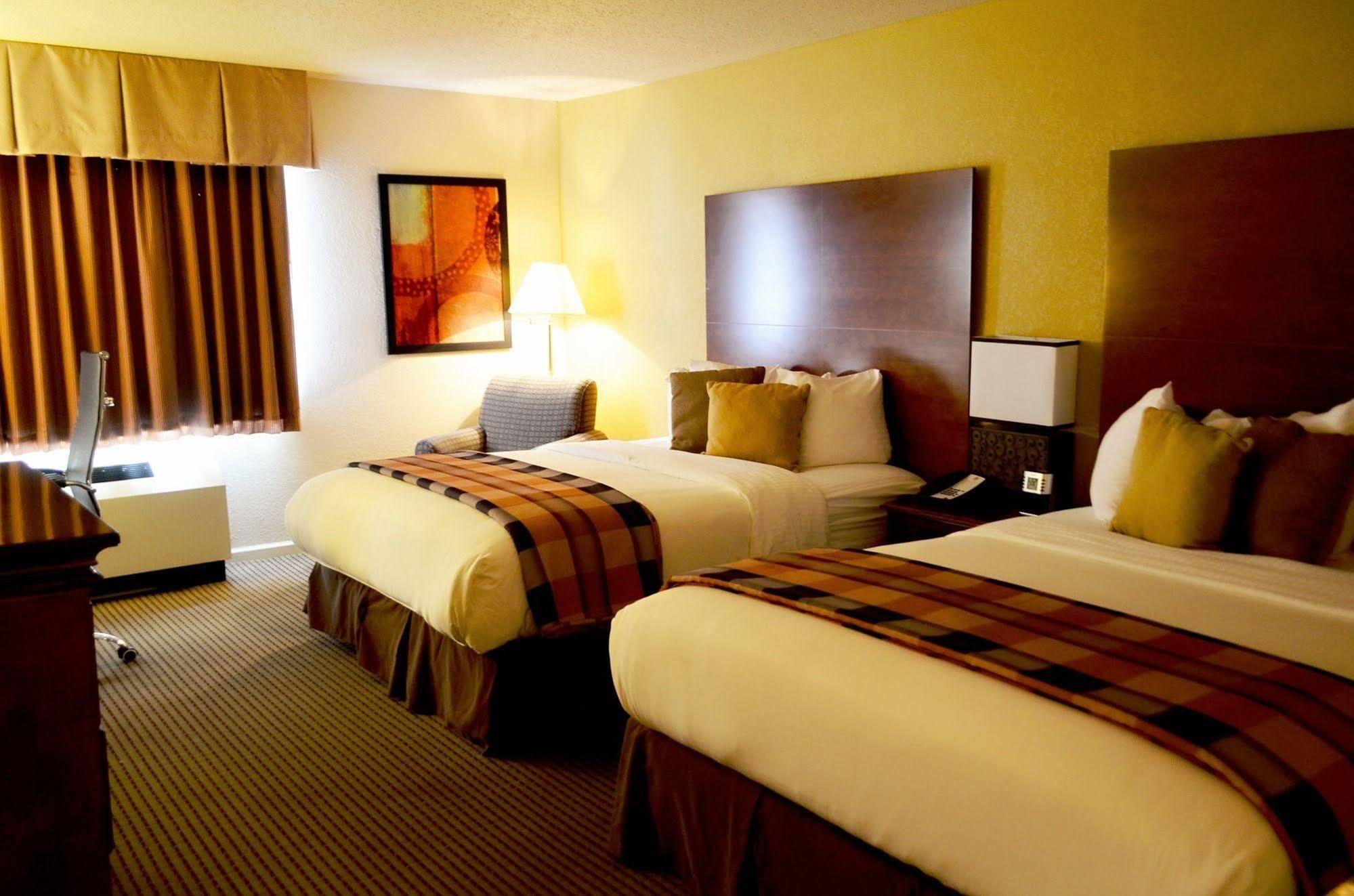 Best Western Plus Milwaukee Airport Hotel & Conference Center Exterior foto