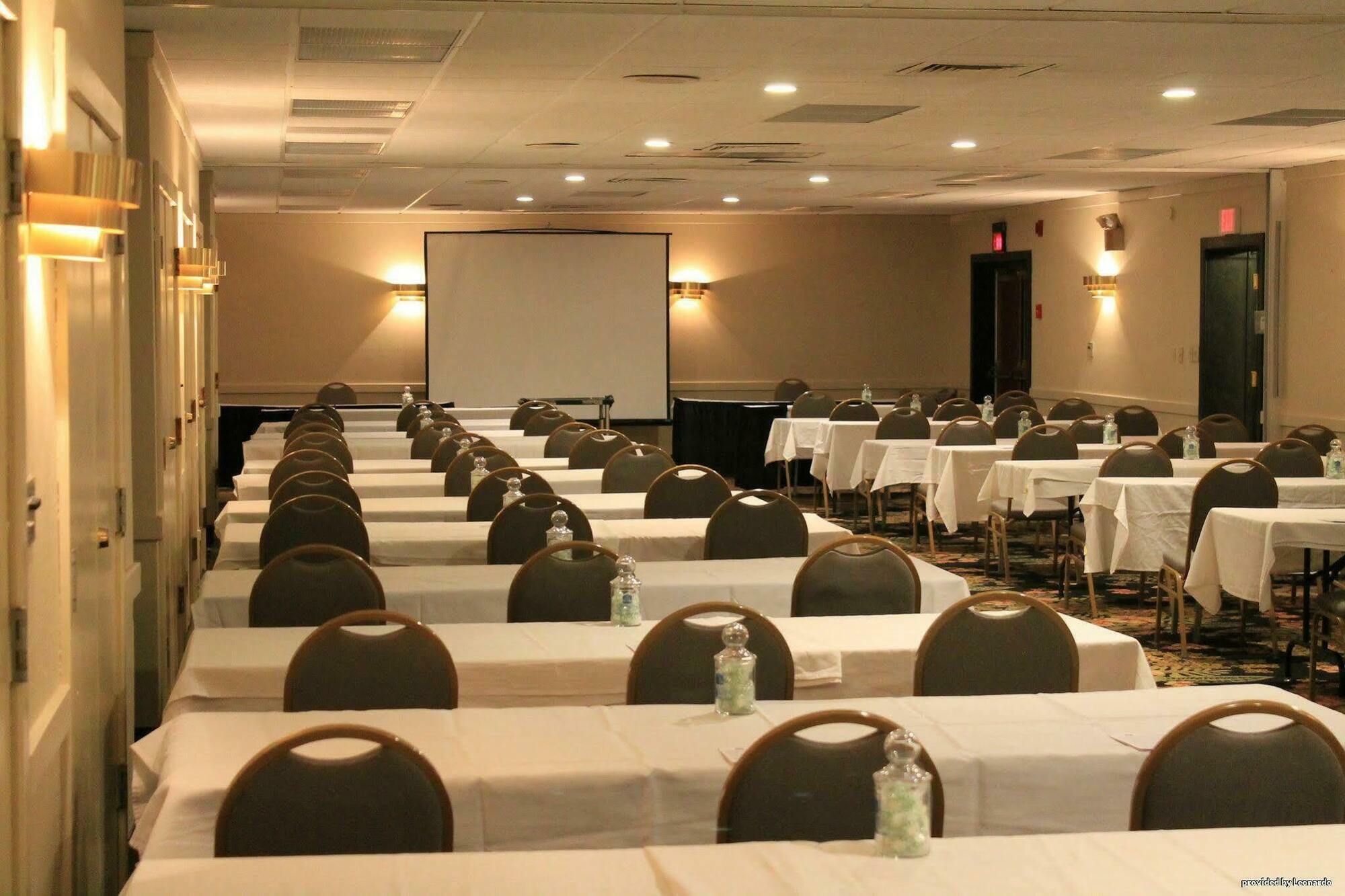 Best Western Plus Milwaukee Airport Hotel & Conference Center Exterior foto